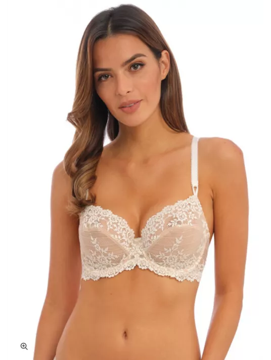 Wacoal Underwired bra Nude EMBRACE LACE Wacoal Underwired bra Nude EMBRACE LACE