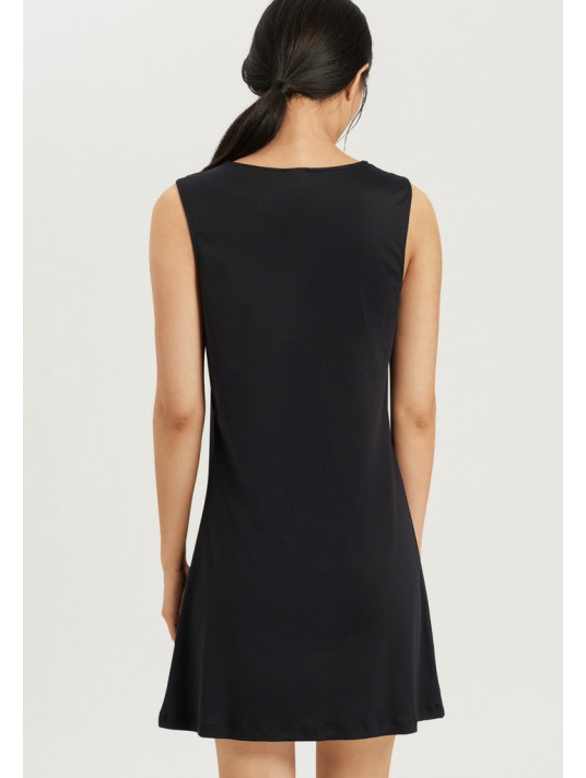 Hanro black lace Nightgown MOMENTS